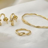 Dainty Organic Flow Gold Ring