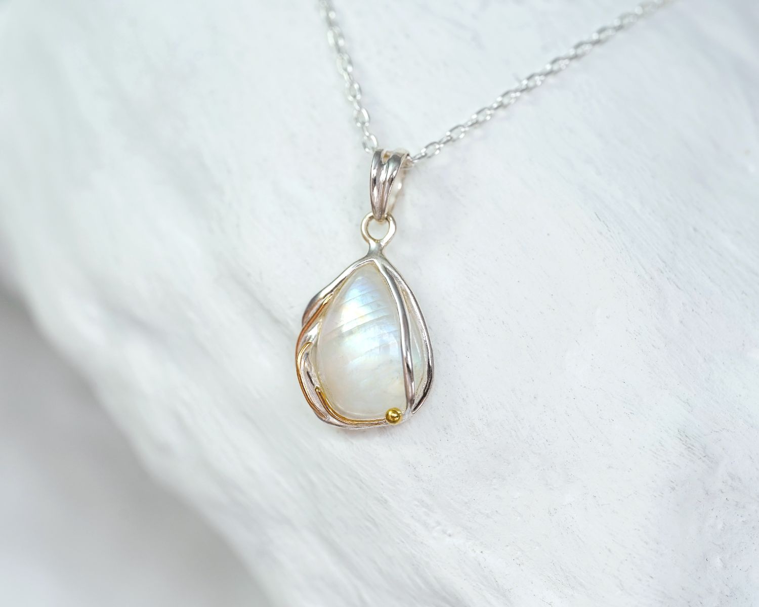 Handmade Rainbow Moonstone Droplet Pendant Necklace – Isla Silver